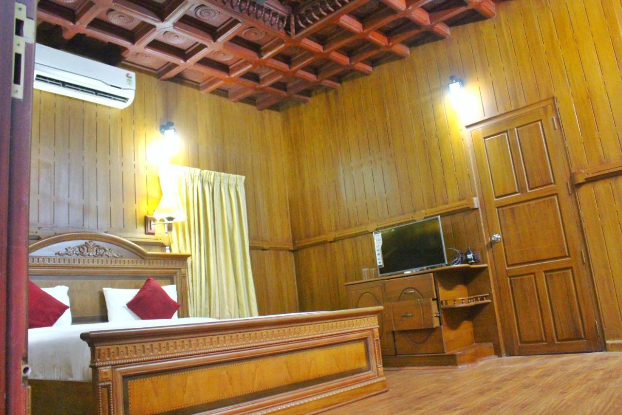 Отель Nikhil Ayurvedic Heritage Варкала Экстерьер фото