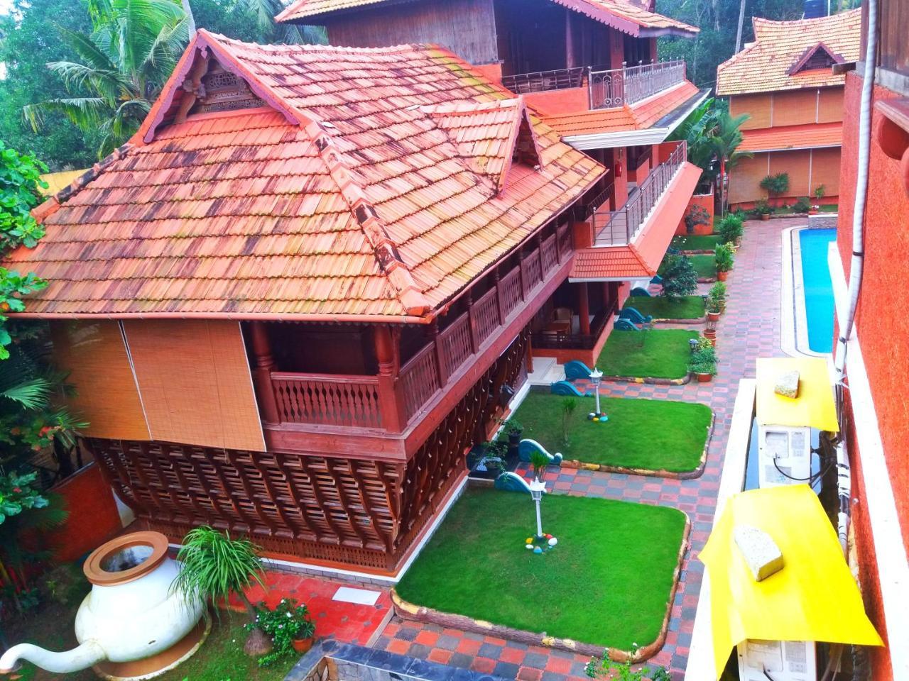 Отель Nikhil Ayurvedic Heritage Варкала Экстерьер фото